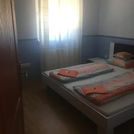 4 Lurko Apartman Uj Lägenhet