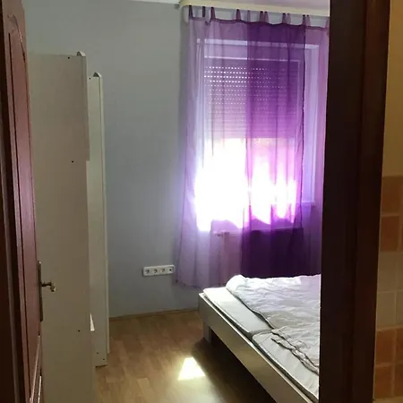 4 Lurko Apartman Uj Lägenhet *