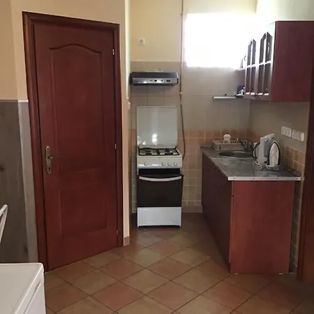 4 Lurko Apartman Uj Lägenhet *